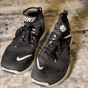 Nike Men’s Free Train Virtue High Tops